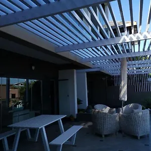 Gordon's Shore Luxury - Solar Powered Appartement Gordonsbaai
